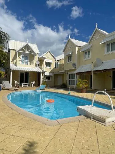Spacious Villa with Pool, 5 Min to Beach - LB1