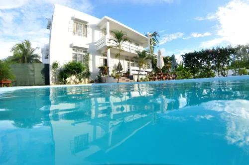 Villa Osumare Cosy Beach front Guest House