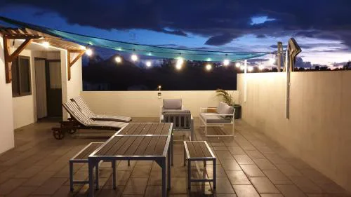 Westwood Penthouse with private Roof top Ref 15847