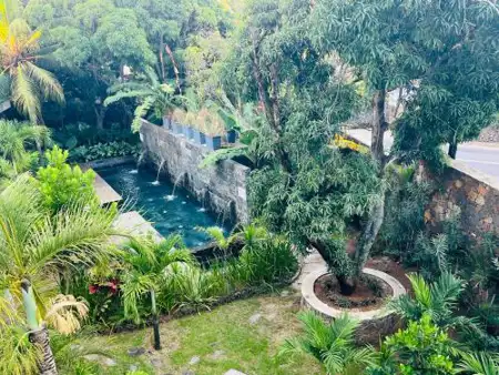 Beautiful 3 bedroom apartment 150 meters from Grand-Baie beach