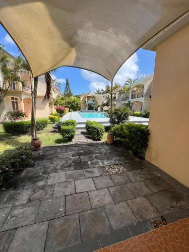 Cosy Home Mt Choisy 5 mins walk to the beach!