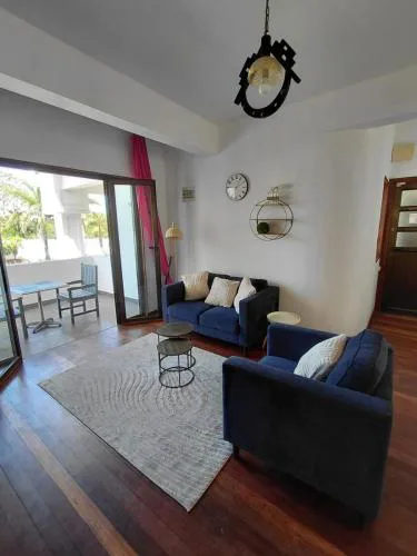 Cozy 1BR Retreat for Couples - Pool & Rooftop