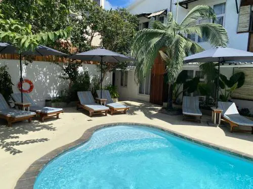 Cozy Apt near Beach with Fine Cuisine & Pool TRR3
