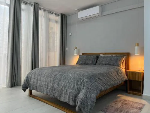 Ebrahim Flats - Grand Baie Beach