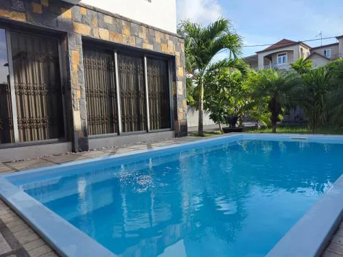 Myki Family Villa - short walk to beach