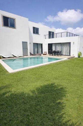 Villa Marea Private Pool Family Villa in Grand Baie with Garden, BBQ & Parking