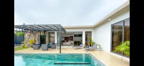 Villa spacieuse 3 ch piscine 3 min de la plage