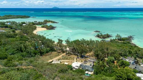 Ti'Ocean Guest House - Incredible Beachfront Retreat