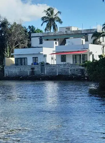 Ashan Laksh Bungalow