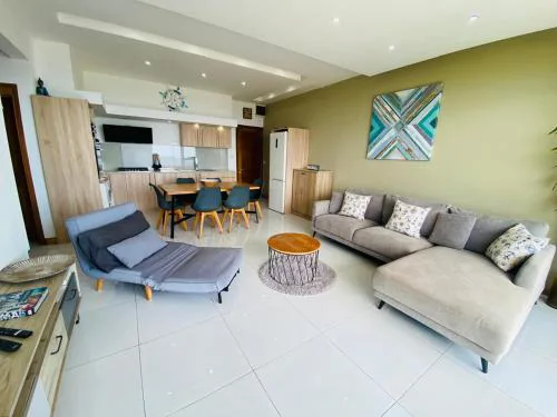 Luxury Seaview Apartment