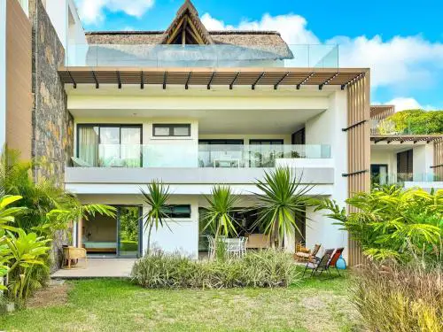 River & Pool Oasis - Modern 159sqm Apt, Mauritius