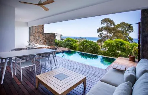 Appartement 2 chambres avec piscine, vue mer sur la baie