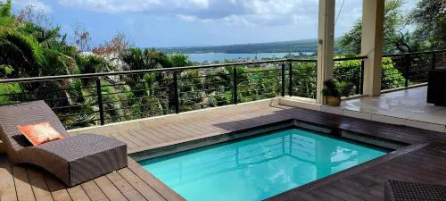 Seaview Villa,Black River Private Pool and Sunset