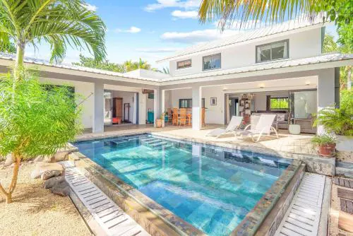 Vanira House