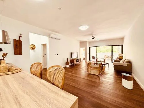 Welcome to our Charming Seaside Apartment