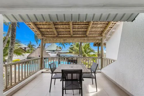 Grand Sahāna 6 - 2BR Beachfront Apartment with Balcony Terrace - Work from Paradise - Digital Nomad
