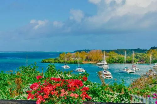 Boutique Villa on the Rocks with Stunning Sea Views, Infinity Pool & Private Sea