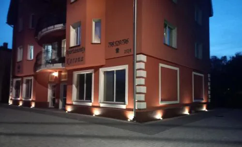APARTHOTEL Apartamenty KORONA noclegi przy Termach Cieplickich 10proc rabatu do TERM Jelenia Góra Cieplice SELF CHECK IN 24h