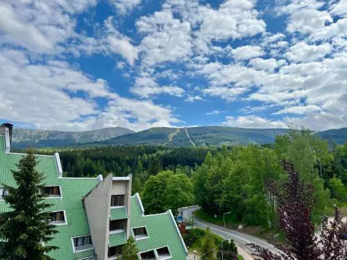 Przycup w Karkonoszach Apartamenty - "Za oknem Góry!" - Dwupoziomowy apartament Strażacka 2 Apartament z widokiem na góry z parkingiem Apartament przy Wyciągu oraz przy Szlakach Turystycznych