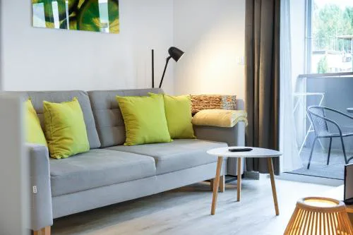 APARTAMENTY "LA VILLA" SUITE z salonem, sypialnią, prywatnym parkingiem, blisko centrum - Słoneczna Polana