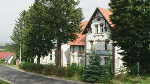 Dom pod Orlimi Skałami - blisko Zamku Czocha i Jeziora Leśniańskiego