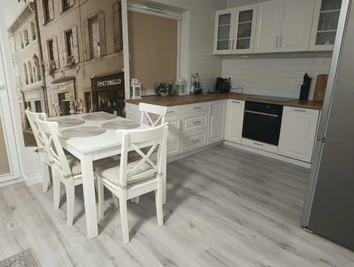 Apartament pod Złotym Bocianem
