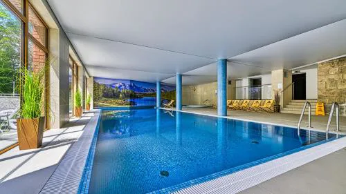 Apartament widokowy "ROCCA VIEW" STONE HILL RESORT z basenem i saunami
