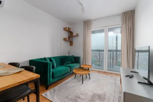 12th Floor Apartment with the River View by BookingHost
