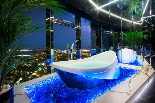 30th+ Floor Apartments in Sky Tower