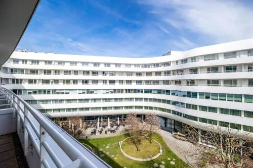 About Art Apartments - Ovo