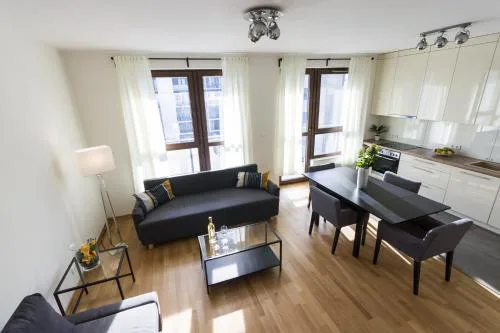 Big Apart-Old Town- 3 Rooms- 10 People- Garage- Lift- New Building