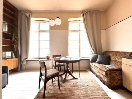 Big Retro (PRL) Apartment City Center - Old Town