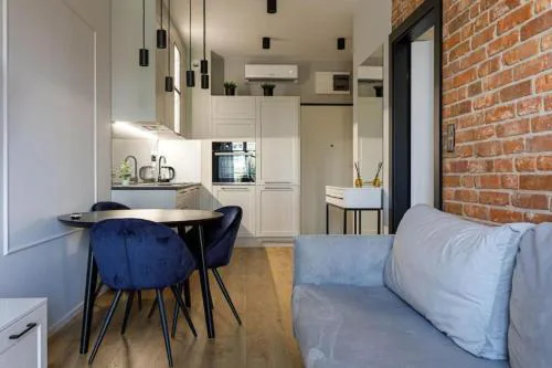 Close-Golden Apartments Wroclaw - Great Location - Cozy and Bright&JanaPawla19