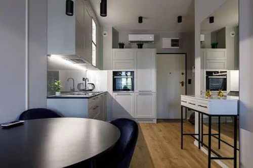 Close-Urban Chic - Cozy and Modern Apartment- Jana Pawla