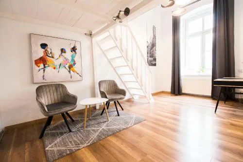 Happy Estate Apartments - Old Town