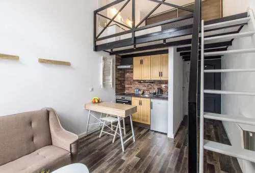 Indigo 2 Apartment z antresolą