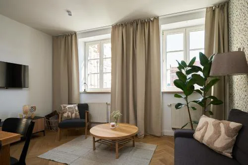 LeoApart Solny Square ApartHotel