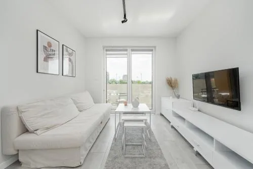 Miedziana Bright Apartment with Balcony and Parking Wroclaw by Noclegi Renters