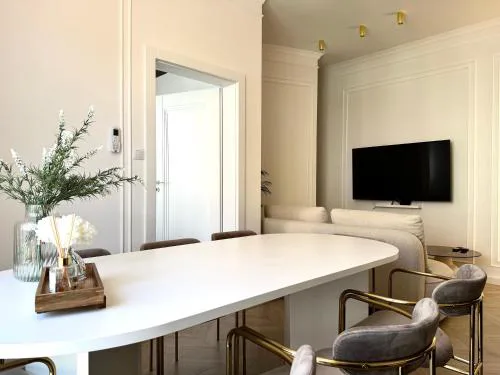 Świdnicka Apartment - 200m Main Square - Self Check-In 20h