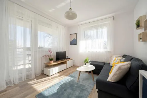 Wyjątkowy Apartament z Parkingiem by Noclegi Renters