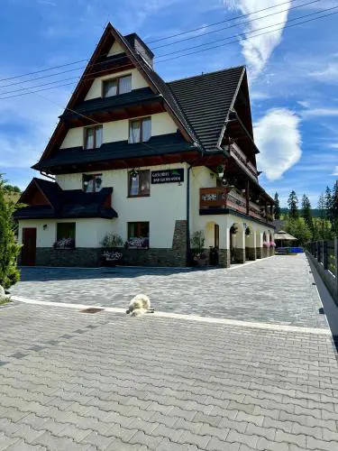 Gościniec nad Suchą Wodą z Sauną w ogrodzie
