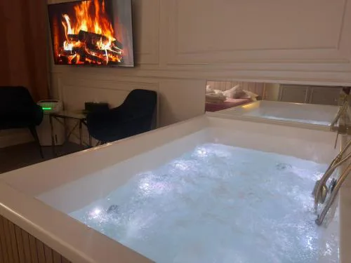 Apartament z Jacuzzi Kraków GLAMOUR Starowiślna