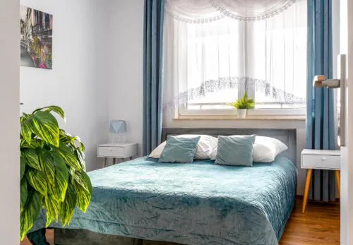 Apartment BLUE PEARL 2 rooms Down Town 4 persons balcony free parking