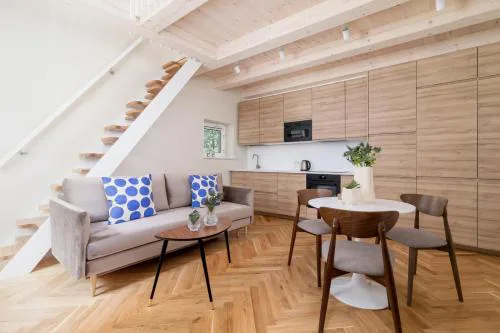 Apartment with balcony - Rejtana 10