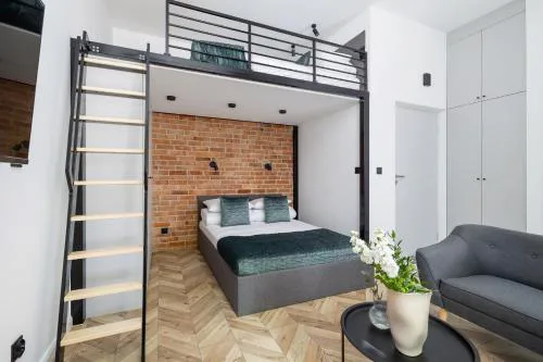 Graphite apartment with balcony by square - Old Town