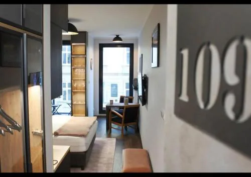 BOUTIQUE 109 - old city, luxury apt. with a garage