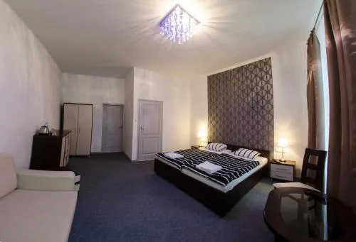 Brama Old City Rooms