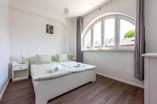 Duży Apartament 63m dla rodziny 8 min od Rynku
