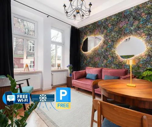 Flora Design Old Town- Free Parking