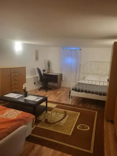Grzegorzecka Room 3